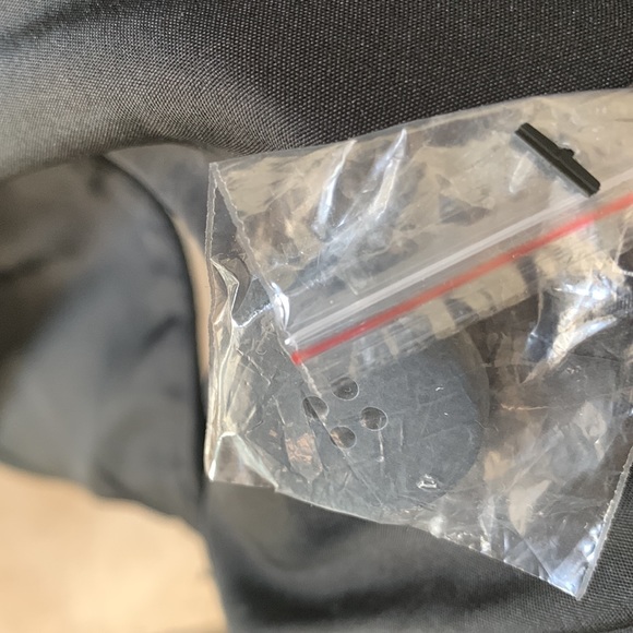 Black BB Dakota coat - Picture 11 of 11